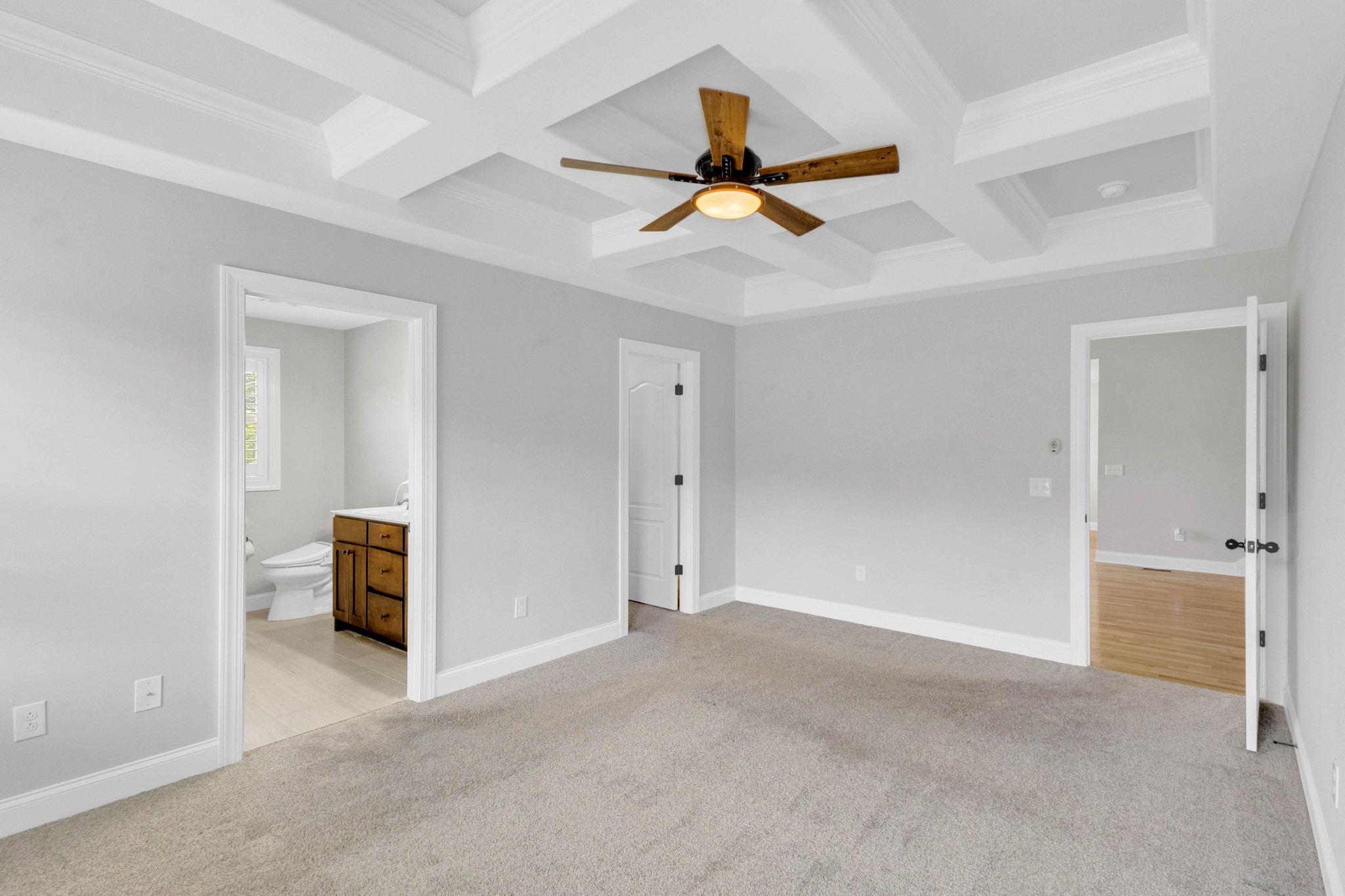 509 Gunn Lane Springfield, TN 37172 - Photo 32 of 48 a view of an empty room and closet area