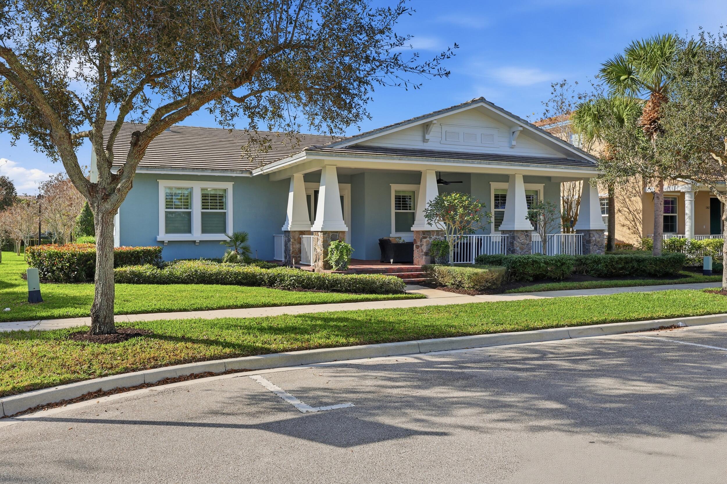 1358 Community Drive Jupiter, FL 33458 - Photo 3 of 44 3_8p3a3113