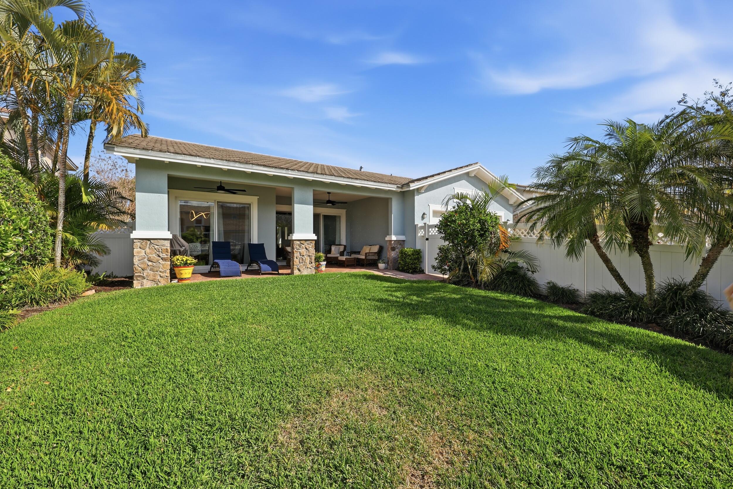 1358 Community Drive Jupiter, FL 33458 - Photo 41 of 44 42_8p3a3323