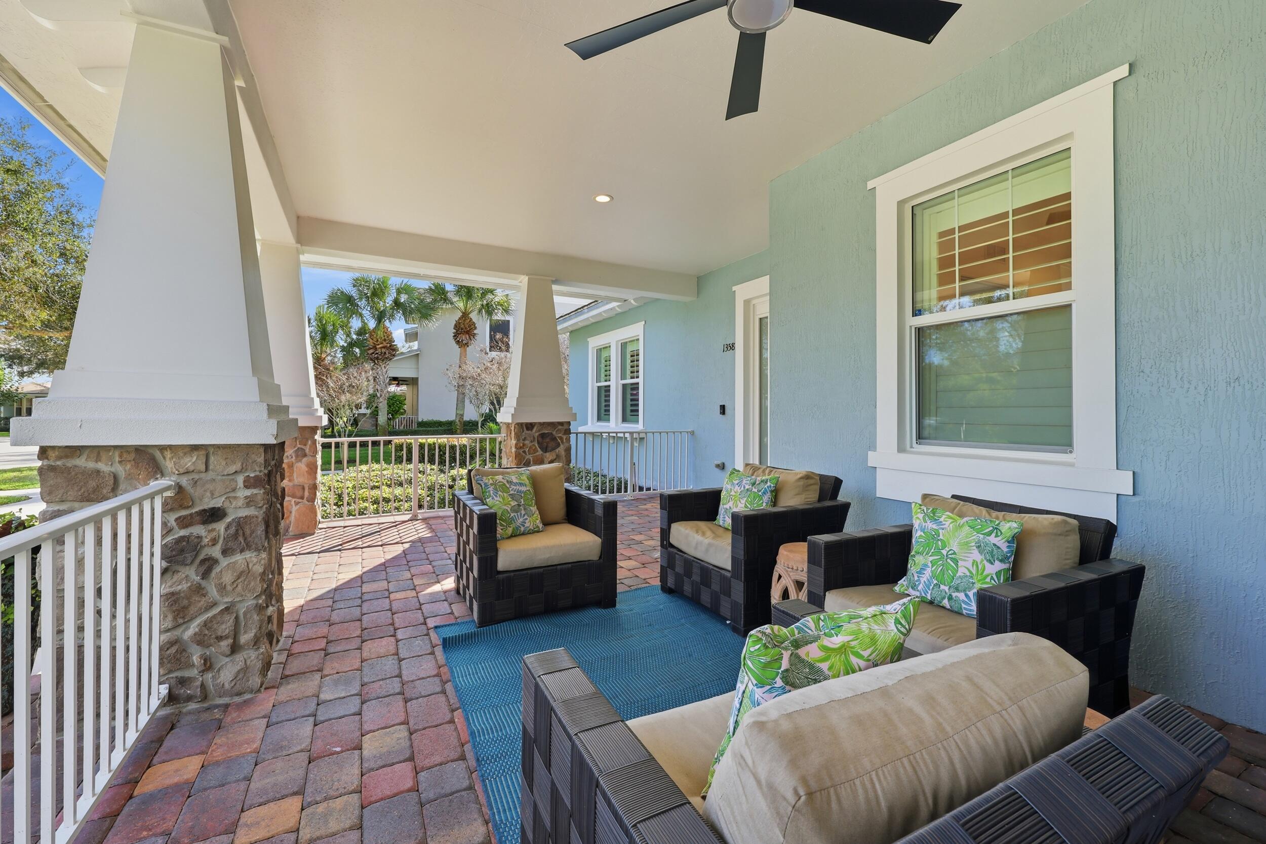 1358 Community Drive Jupiter, FL 33458 - Photo 7 of 44 7_8p3a3138