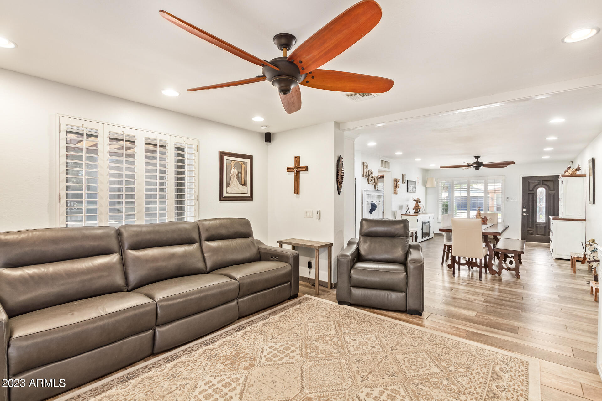302 East Griswold Road Phoenix, AZ 85020 - Photo 27 of 27 Open floor plan
