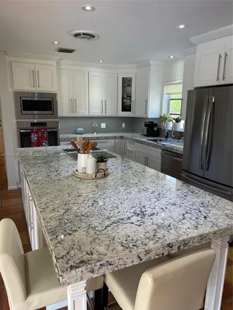 $1,295,000 | 17025 Southwest 80th Court, Palmetto Bay, FL 33157