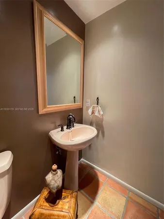 a view of a room with an empty space