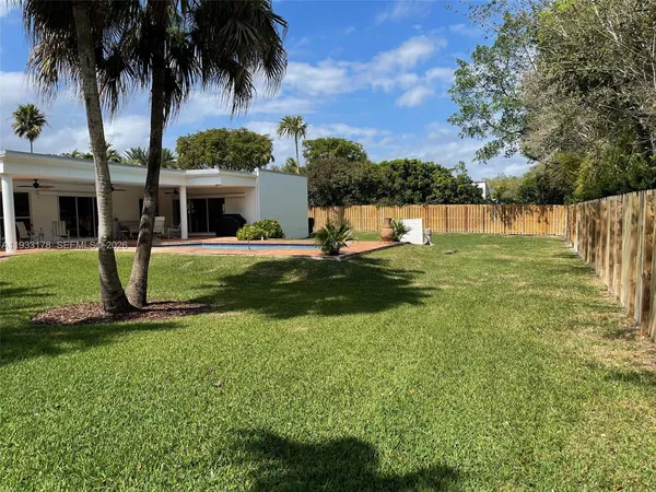 $1,295,000 | 17025 Southwest 80th Court, Palmetto Bay, FL 33157