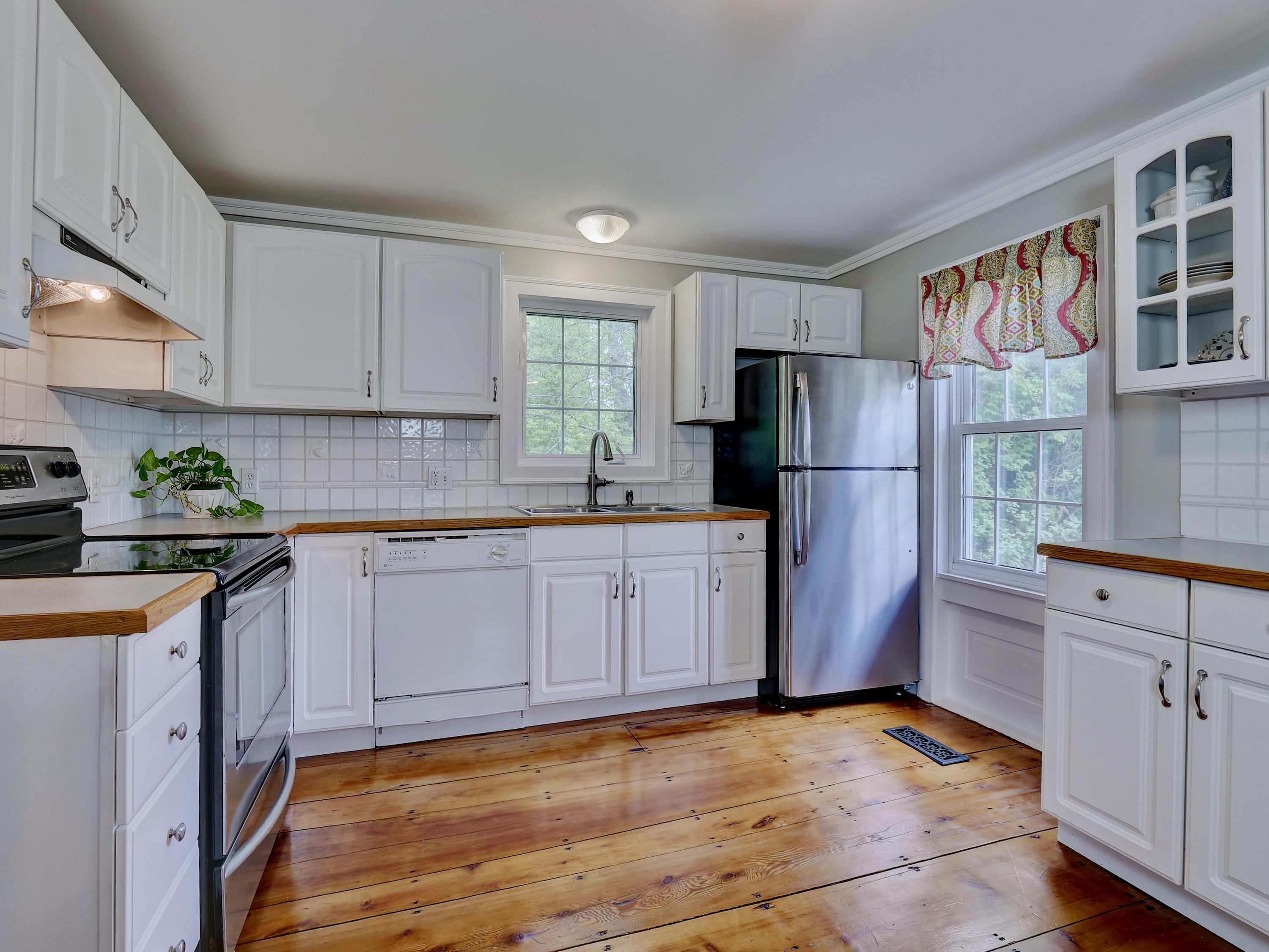 72 Western Road Warren, ME 04864 - Photo 19 of 48 P1188669_70_71_72_73_74_75_Fusion-Interi