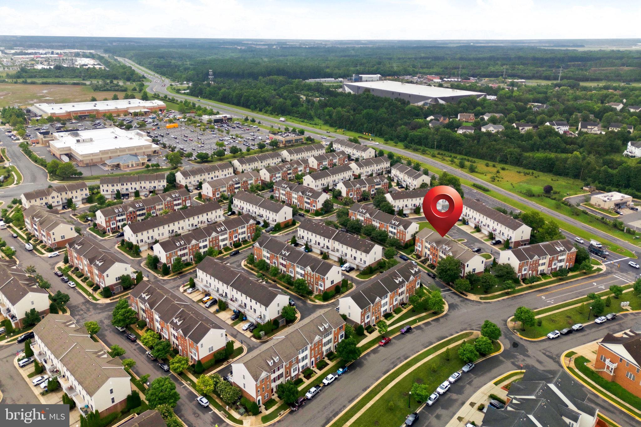 25156 Monteith Terrace Chantilly, VA 20152 - Photo 18 of 72 Charming community with modern appeal.