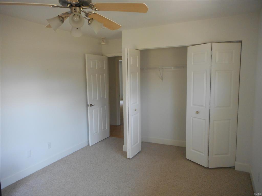 223 Holiday Dam Road Edwardsville, IL 62025 - Photo 4 of 15 Gallery Image 4
