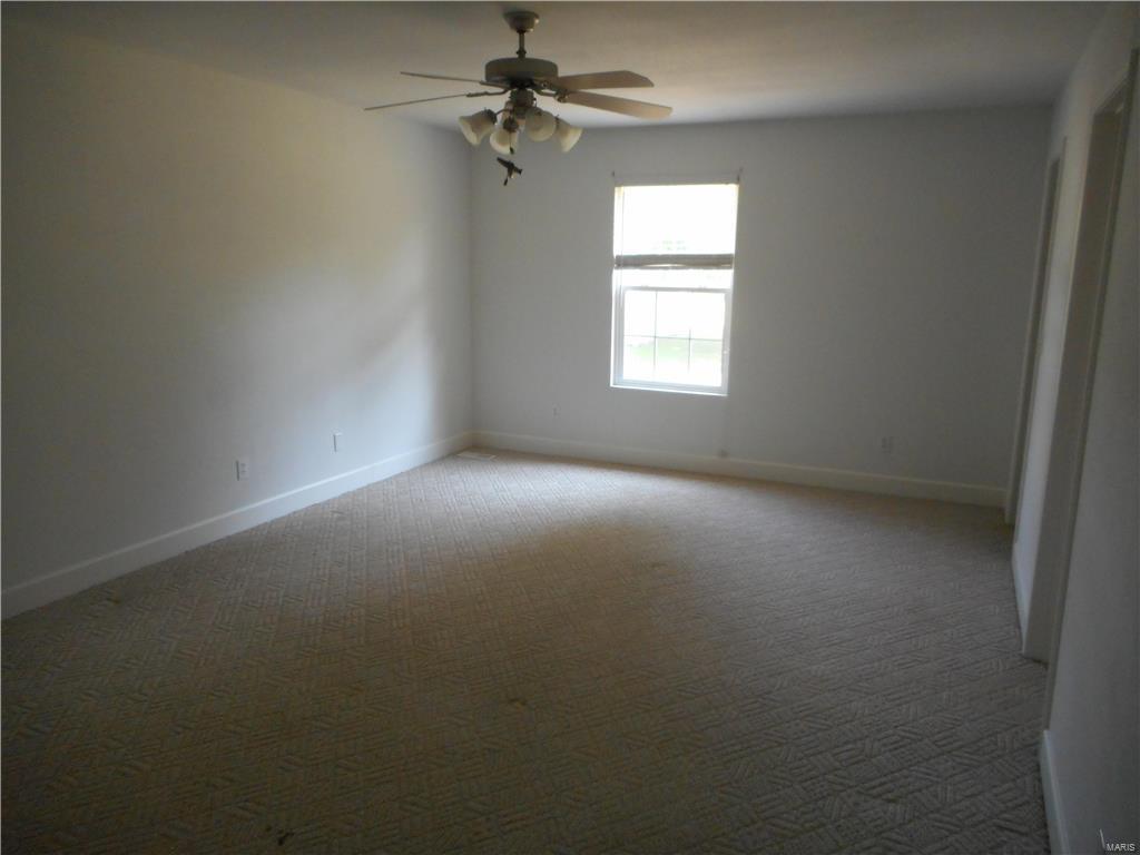 223 Holiday Dam Road Edwardsville, IL 62025 - Photo 5 of 15 Gallery Image 5