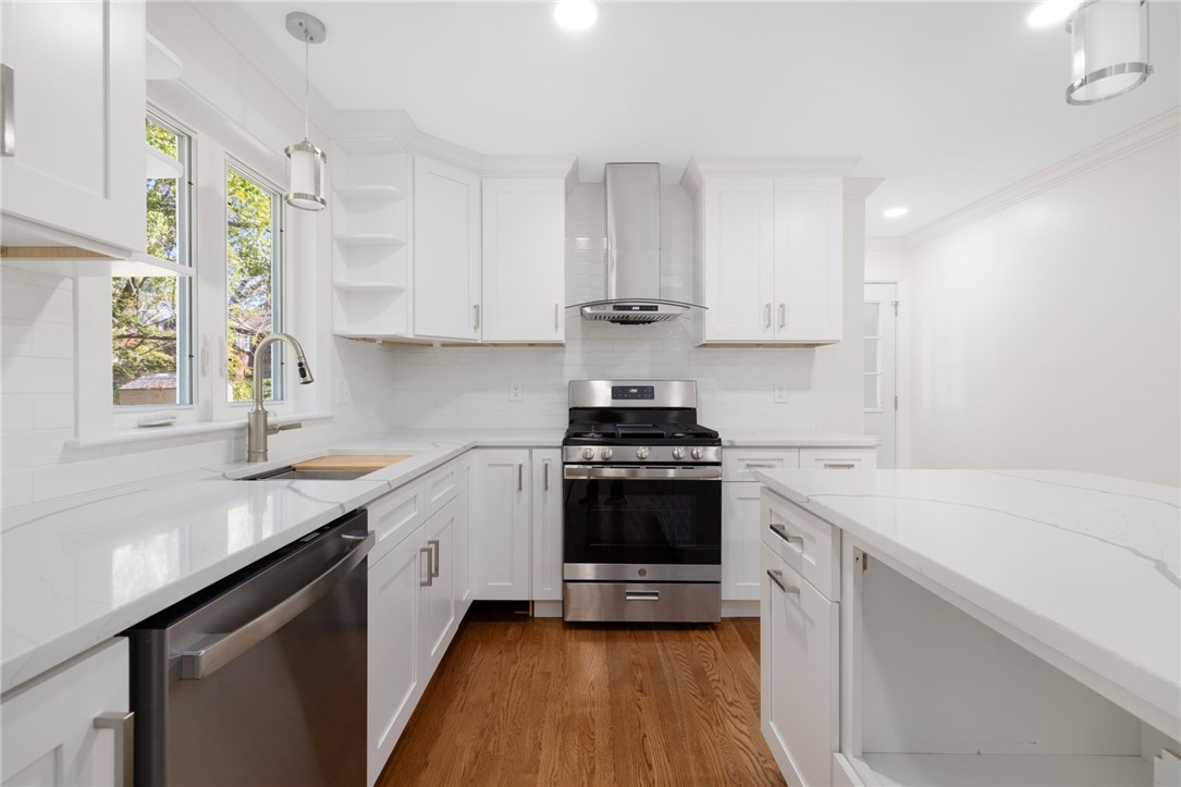 5 Pleasant View Circle Smithfield, RI 02828 - Photo 12 of 35