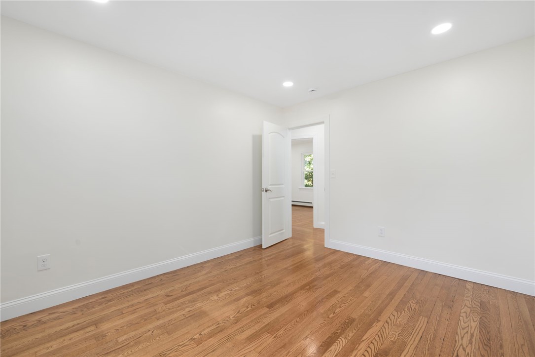 5 Pleasant View Circle Smithfield, RI 02828 - Photo 21 of 35