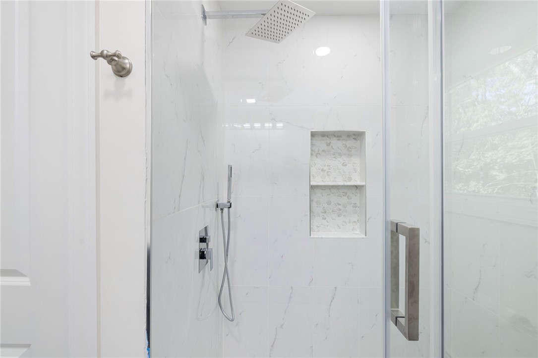 5 Pleasant View Circle Smithfield, RI 02828 - Photo 23 of 35