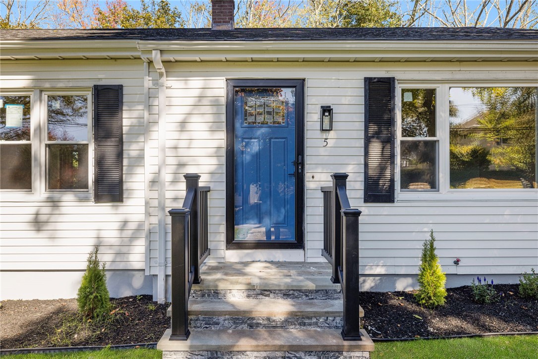 5 Pleasant View Circle Smithfield, RI 02828 - Photo 3 of 35