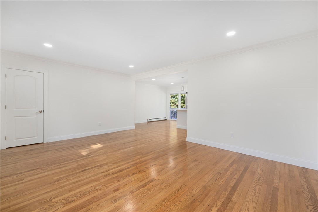 5 Pleasant View Circle Smithfield, RI 02828 - Photo 6 of 35