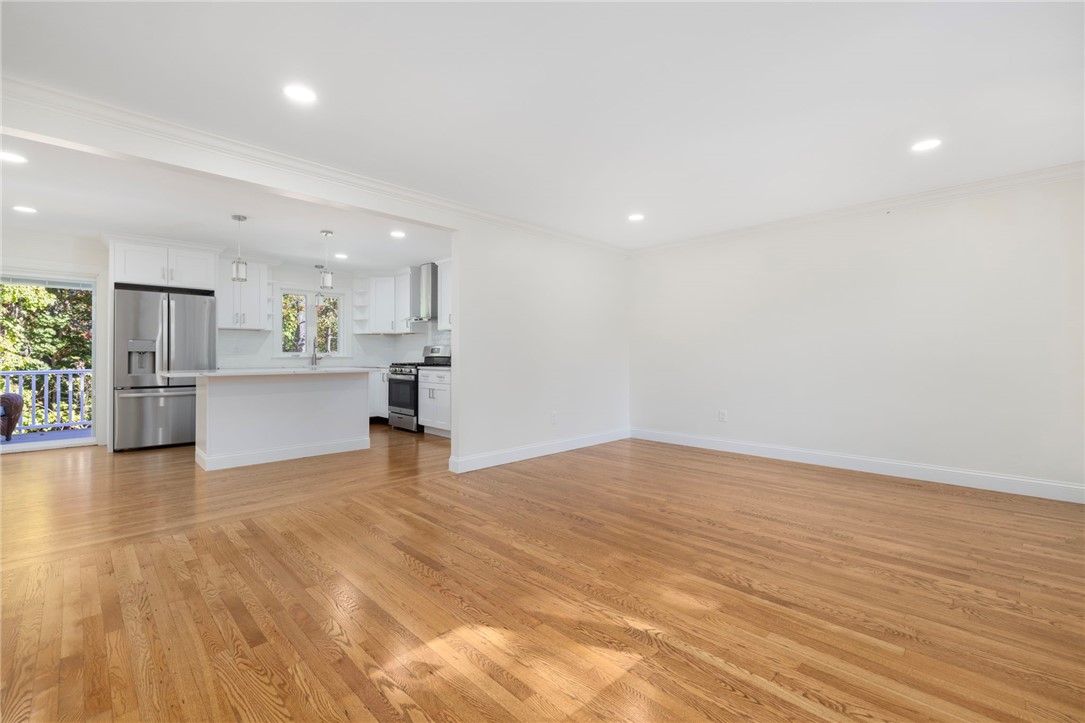 5 Pleasant View Circle Smithfield, RI 02828 - Photo 7 of 35