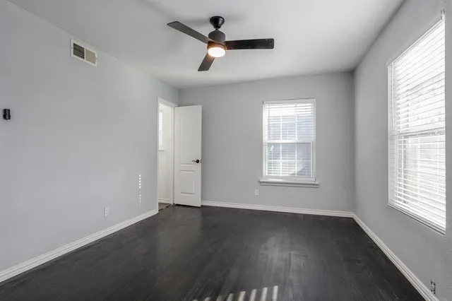 $1,725 | 2824 Lockhart Avenue, Dallas, TX 75228