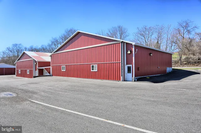 $3,995,000 | 656 Airport Drive, Mifflintown, PA 17059