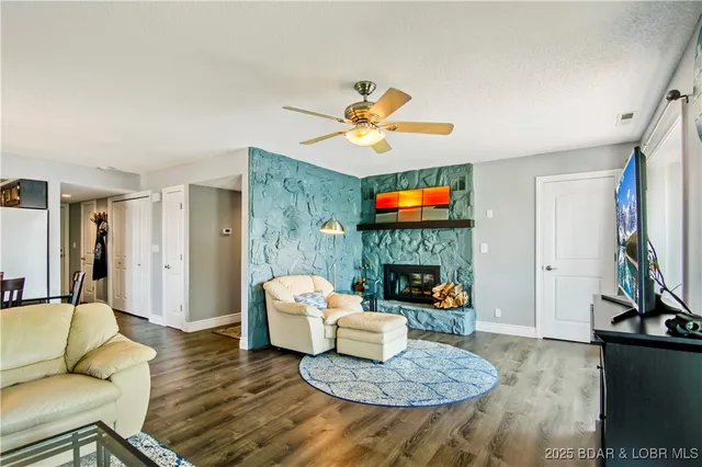 $314,900 | 889 Malibu Road, Unit 63, Osage Beach, MO 65065