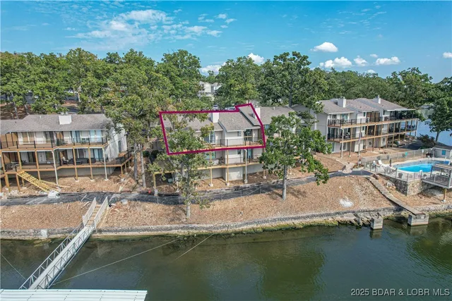 $314,900 | 889 Malibu Road, Unit 63, Osage Beach, MO 65065