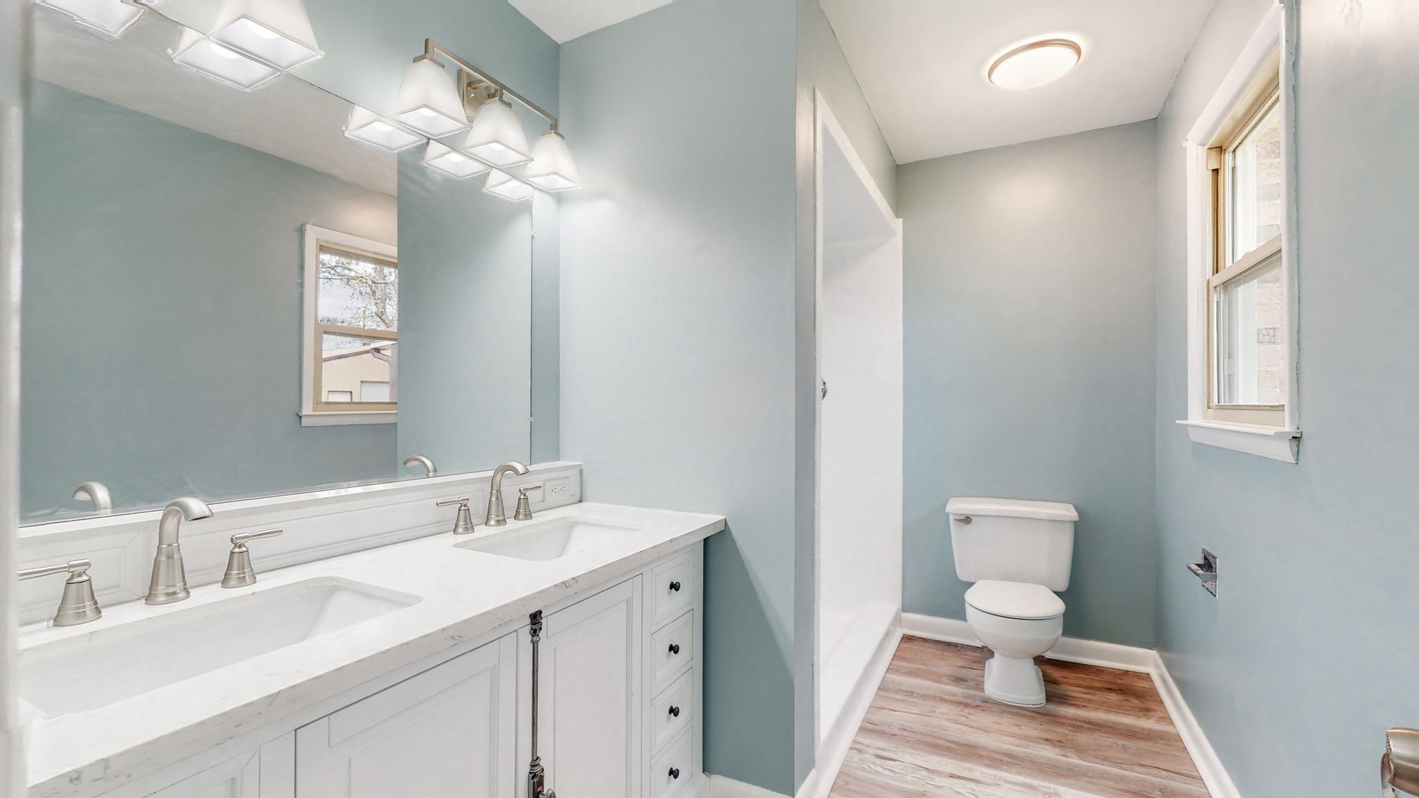 102 East Prospect Road Fayetteville, TN 37334 - Photo 23 of 32 a bathroom with a sink toilet vanity and granite
