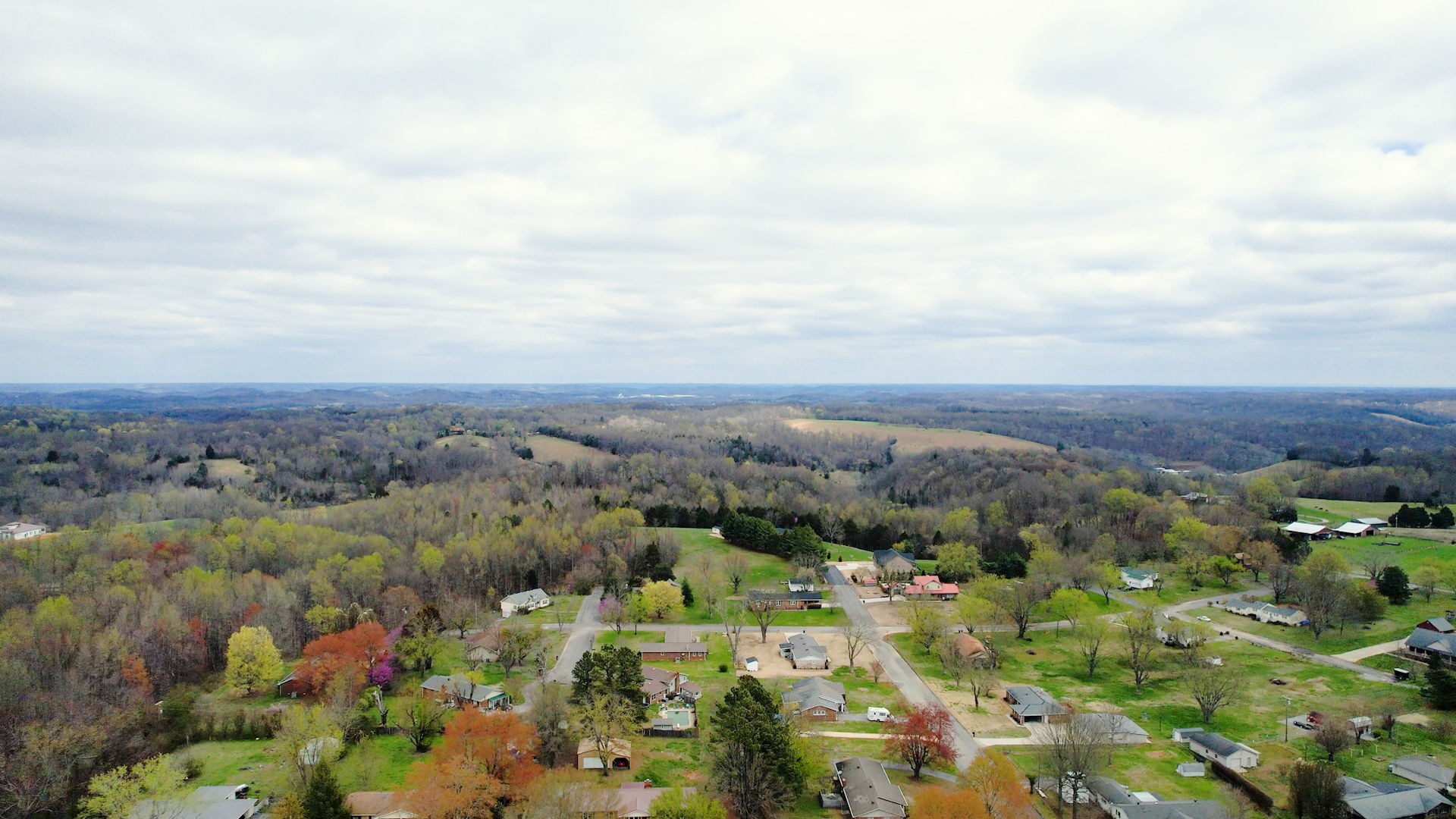 102 East Prospect Road Fayetteville, TN 37334 - Photo 30 of 32 an aerial view of multiple house