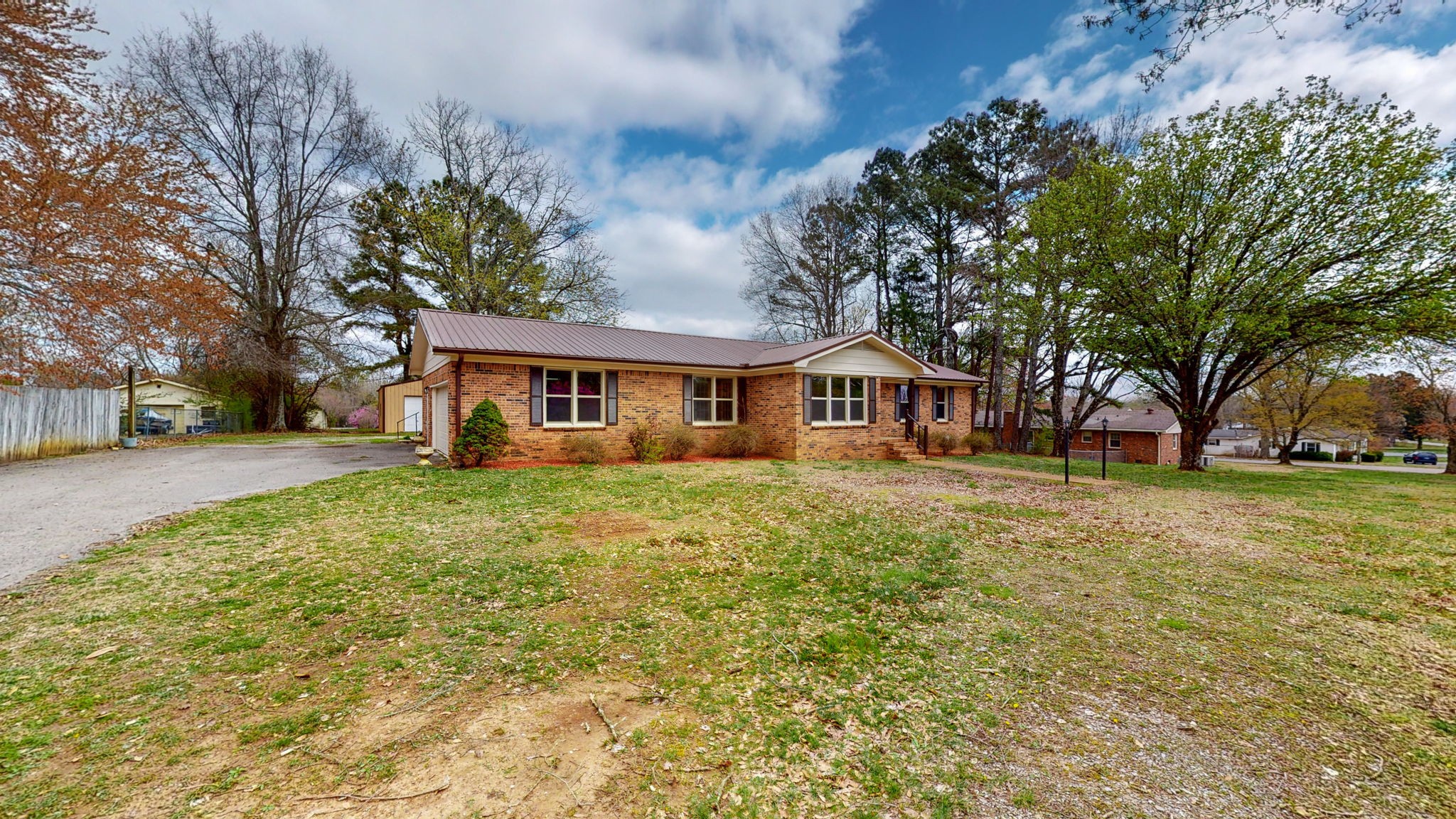 102 East Prospect Road Fayetteville, TN 37334 - Photo 31 of 32 a front view of house with yard and green space
