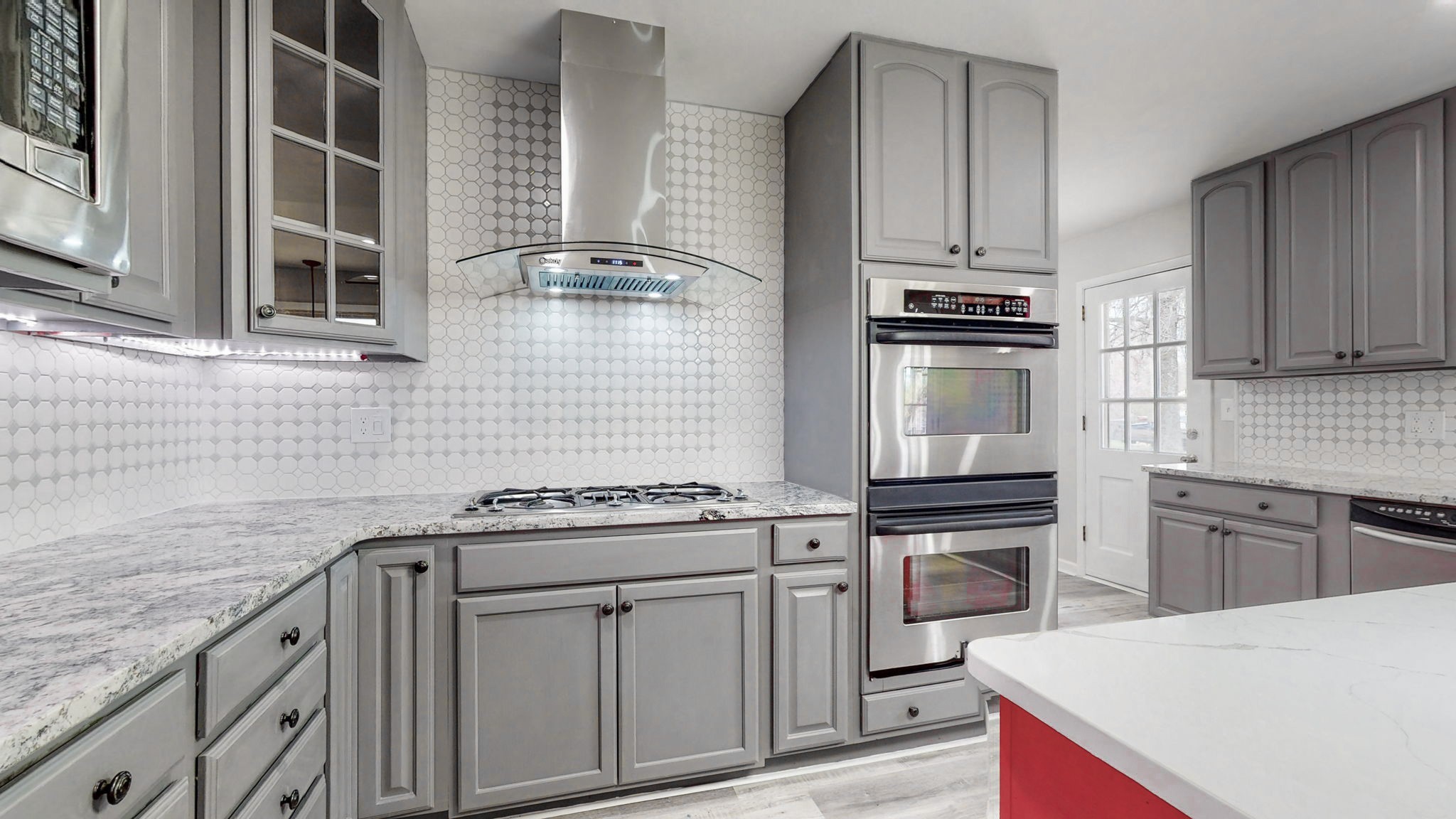 102 East Prospect Road Fayetteville, TN 37334 - Photo 5 of 32 a kitchen with cabinets appliances and a sink