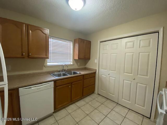 1917 Arizona Street, Unit 5 Pascagoula, MS 39581 - Photo 4 of 11 IMG_2118