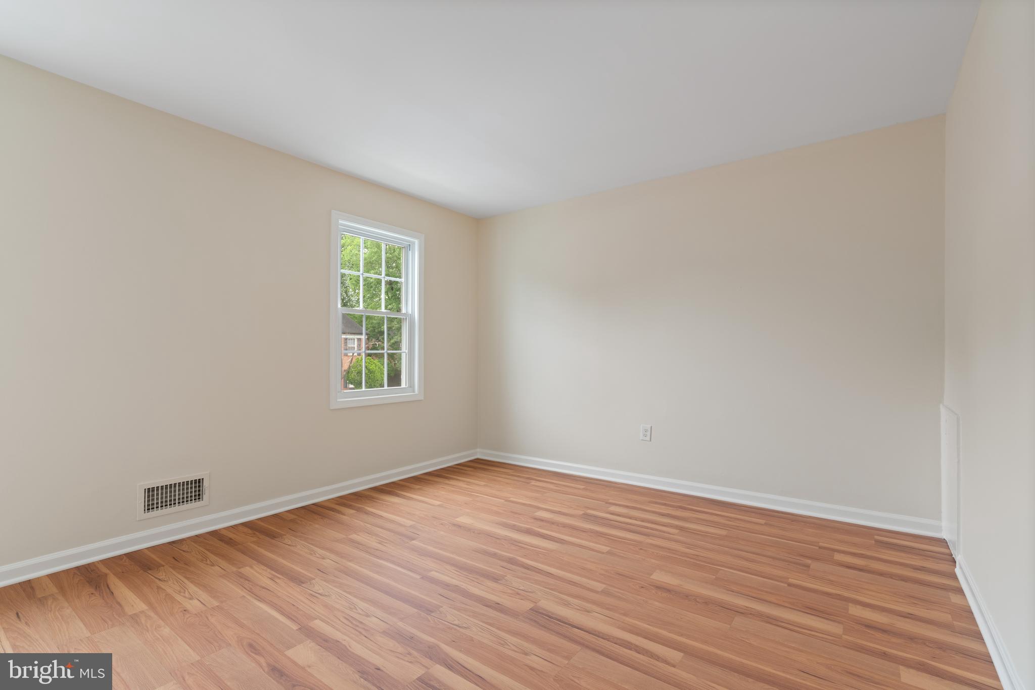 9292 Taney Road Manassas, VA 20110 - Photo 17 of 35