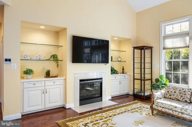 $680,000 | 820 Hidden Bluff Circle, Catonsville, MD 21228