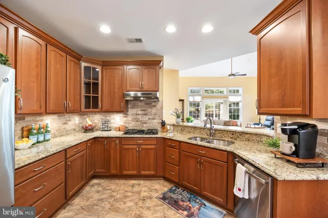 $680,000 | 820 Hidden Bluff Circle, Catonsville, MD 21228