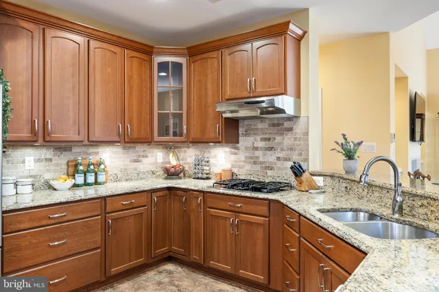 $680,000 | 820 Hidden Bluff Circle, Catonsville, MD 21228