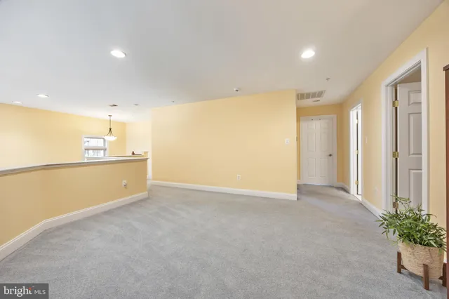 $680,000 | 820 Hidden Bluff Circle, Catonsville, MD 21228