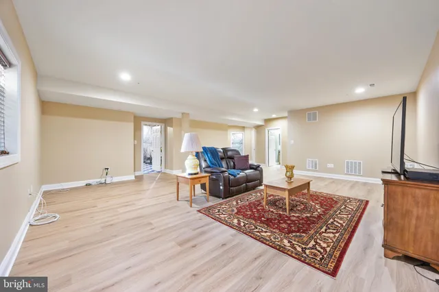 $680,000 | 820 Hidden Bluff Circle, Catonsville, MD 21228