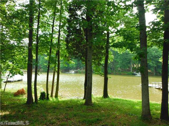 2483 Riverside Drive Lexington, NC 27292 - Photo 2 of 11 Waterfront/Dock/Pier.