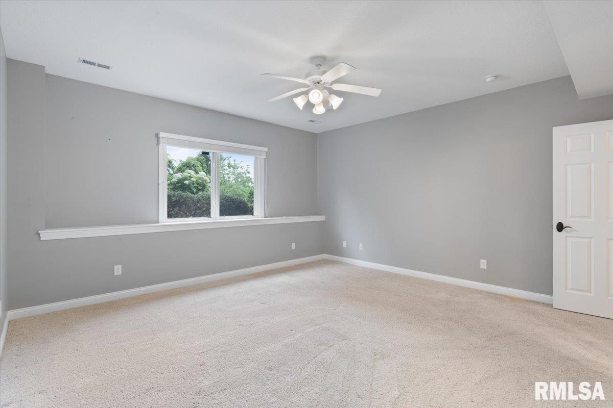 5985 Eagle Ridge Road Bettendorf, IA 52722 - Photo 53 of 69