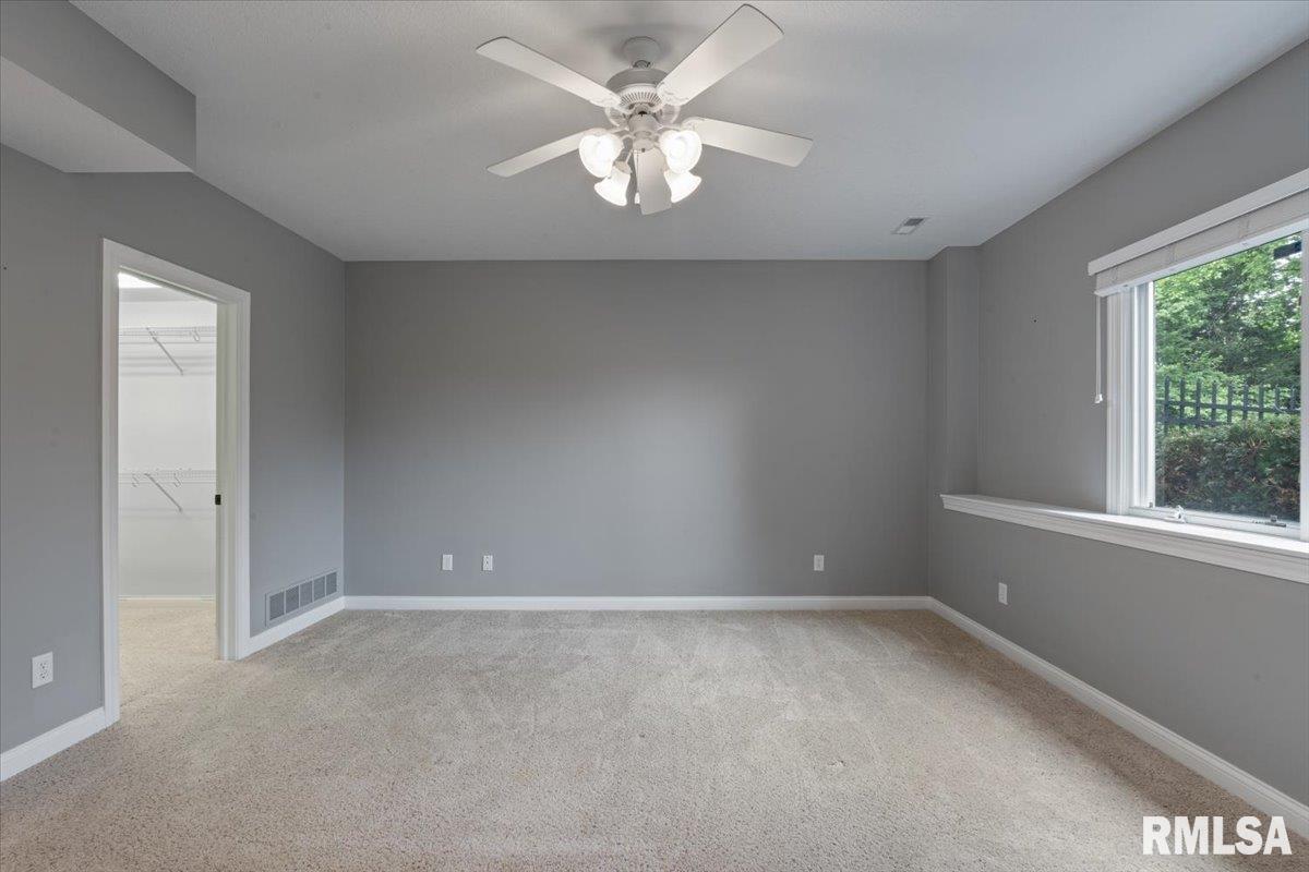 5985 Eagle Ridge Road Bettendorf, IA 52722 - Photo 54 of 69