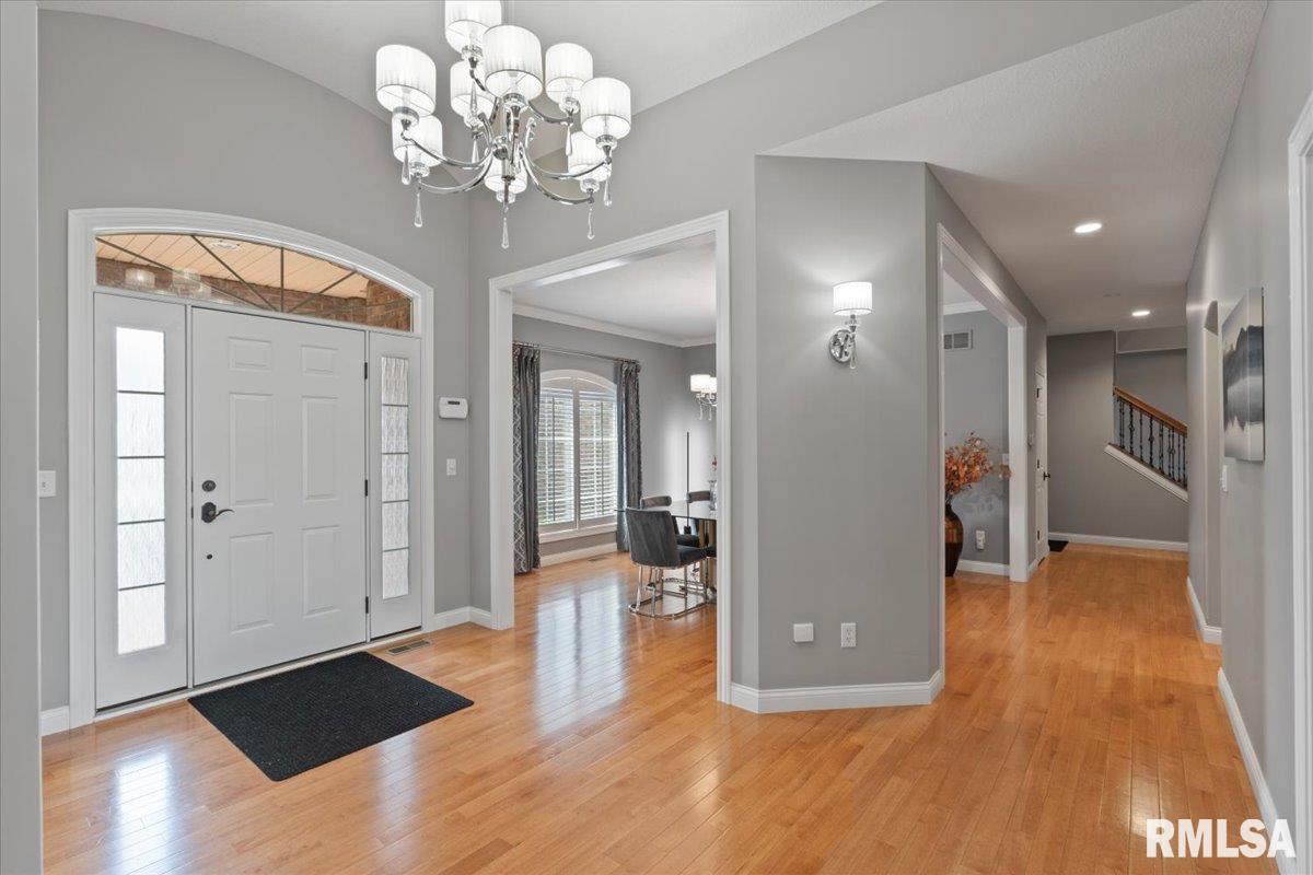 5985 Eagle Ridge Road Bettendorf, IA 52722 - Photo 7 of 69