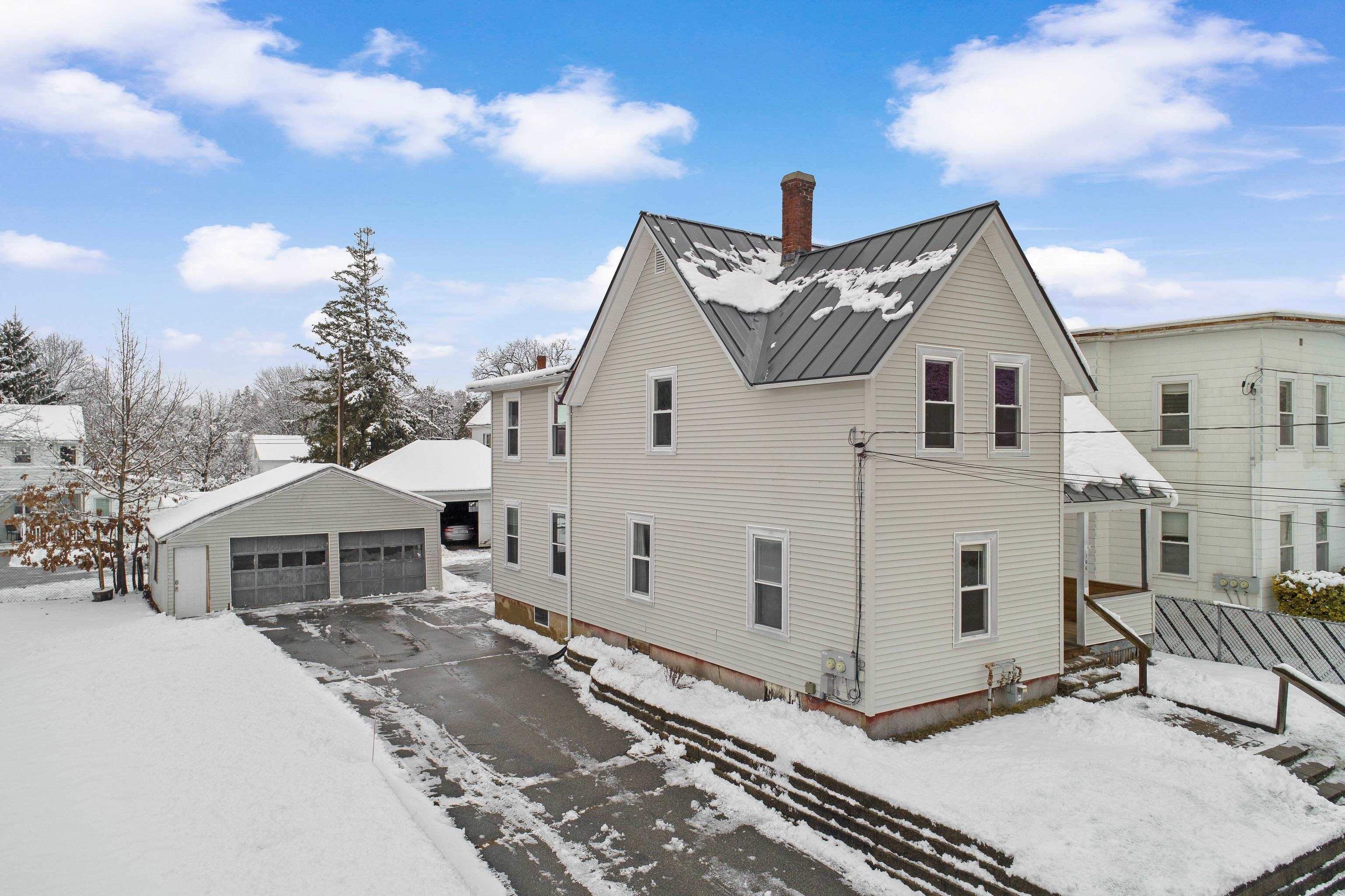 106 Bismark Street Manchester, NH 03102 - Photo 13 of 40