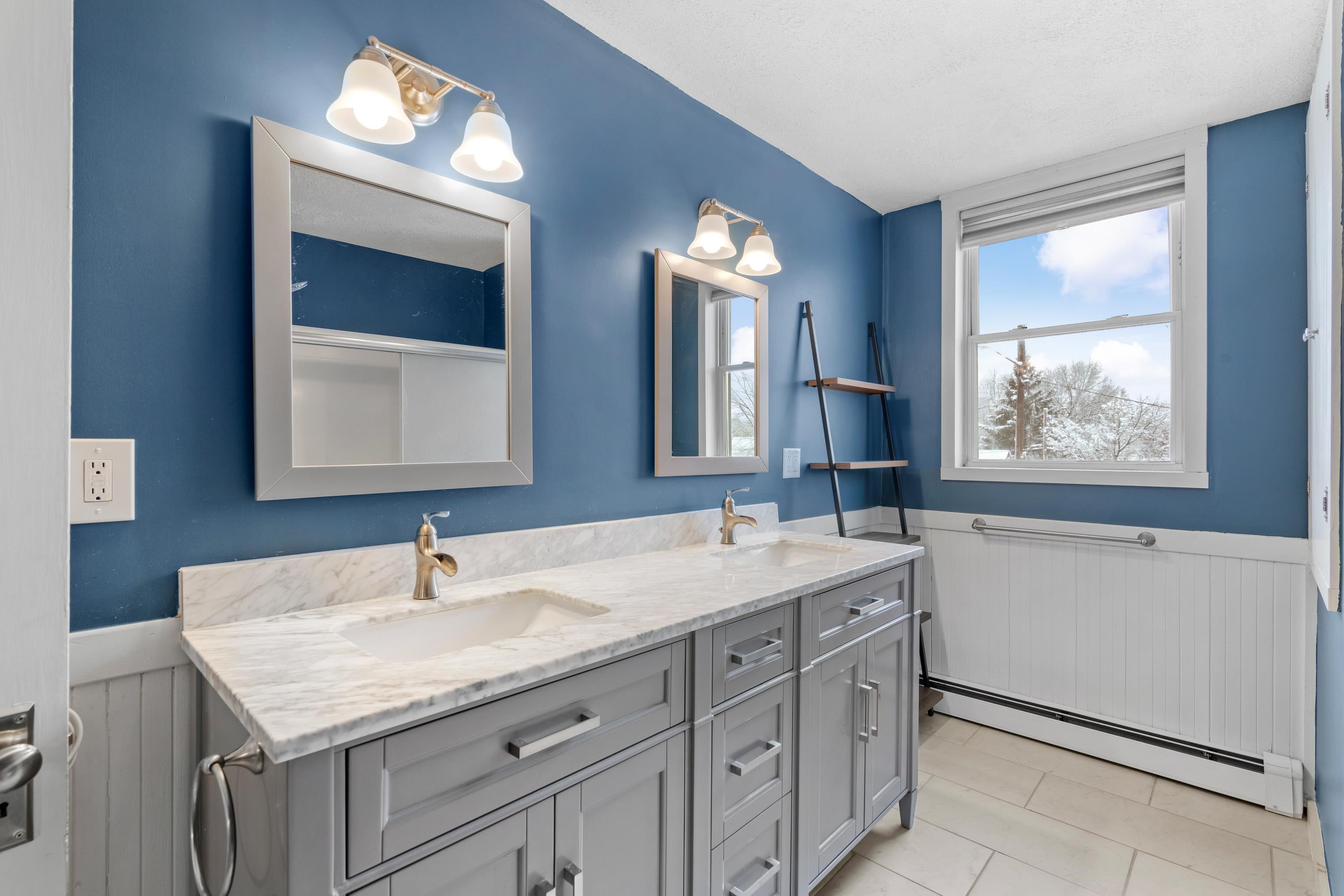 106 Bismark Street Manchester, NH 03102 - Photo 20 of 40