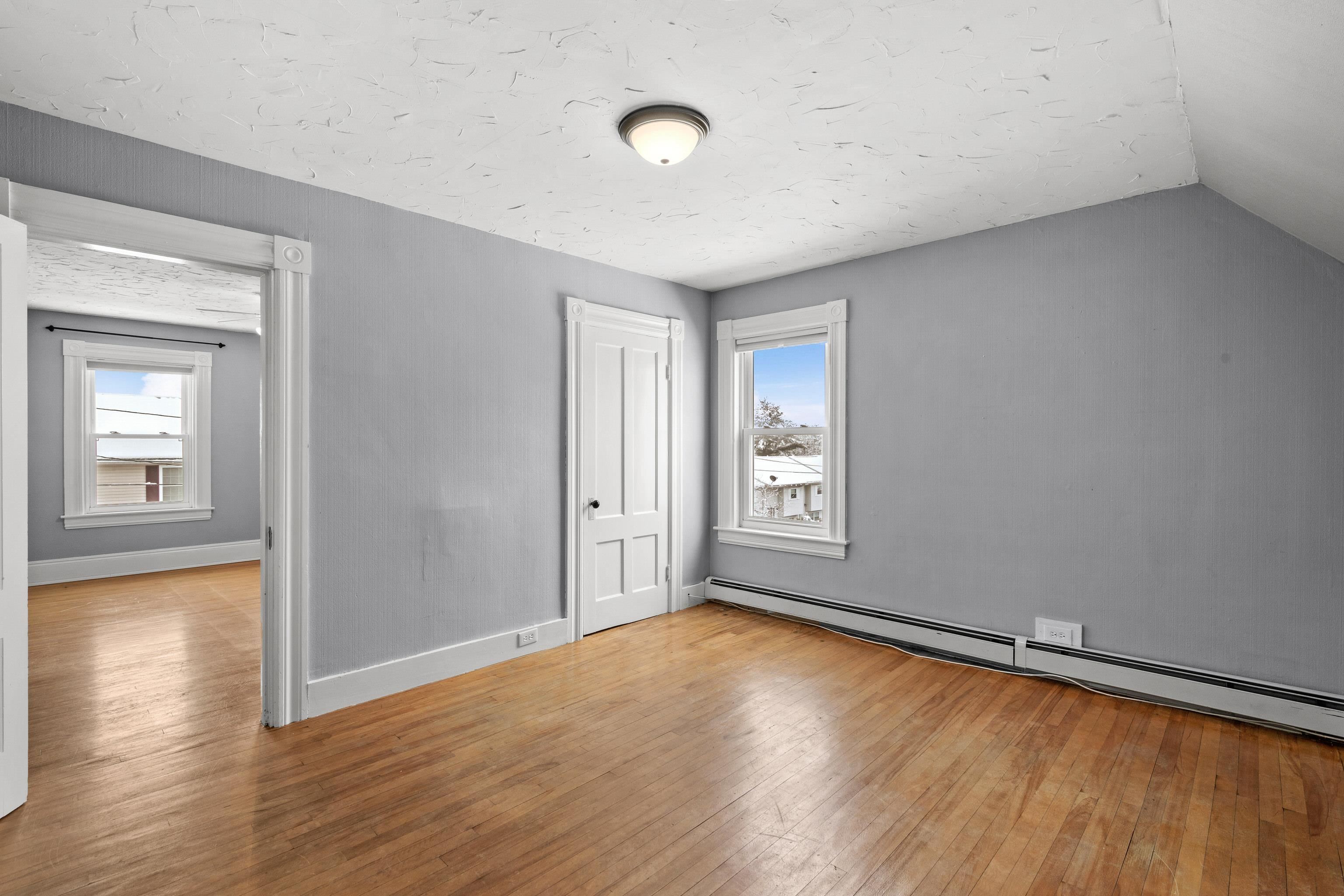 106 Bismark Street Manchester, NH 03102 - Photo 25 of 40