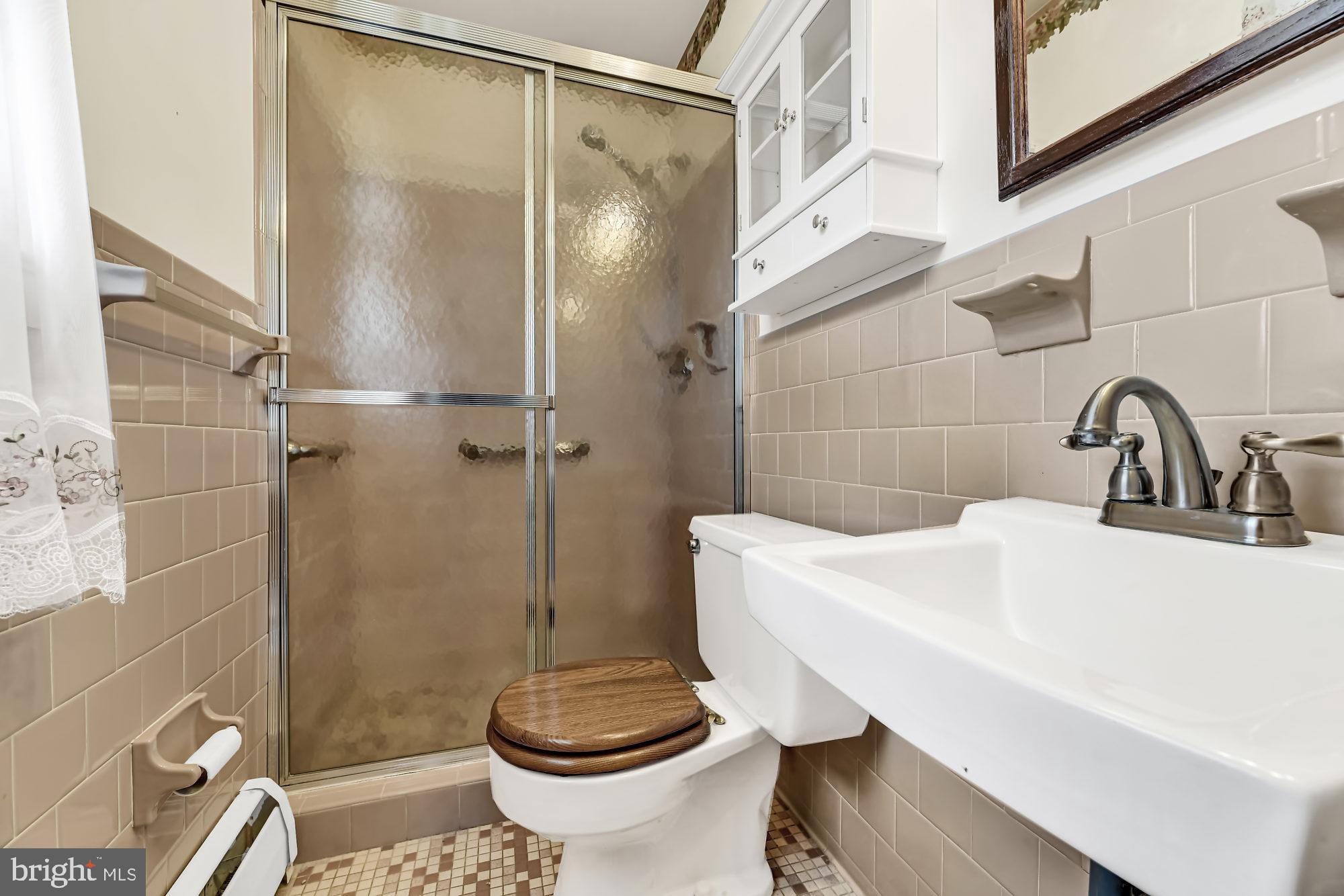 12814 Dover Road Reisterstown, MD 21136 - Photo 15 of 28 Master Bath