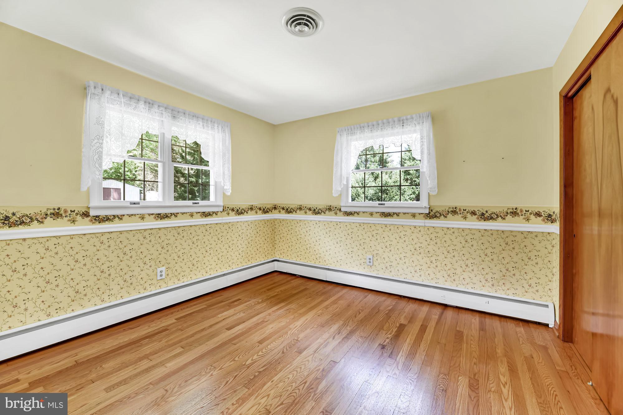 12814 Dover Road Reisterstown, MD 21136 - Photo 19 of 28 Bedroom 3