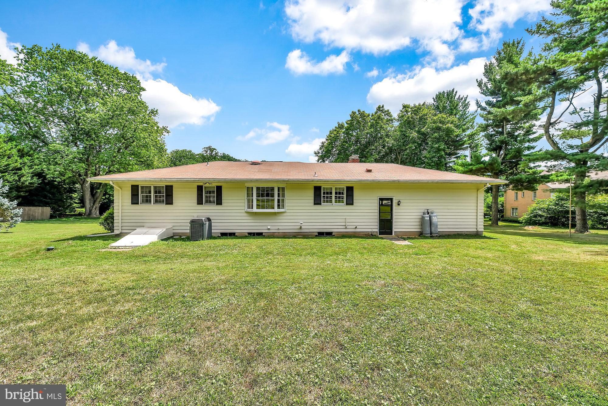 12814 Dover Road Reisterstown, MD 21136 - Photo 22 of 28 Exterior Rear