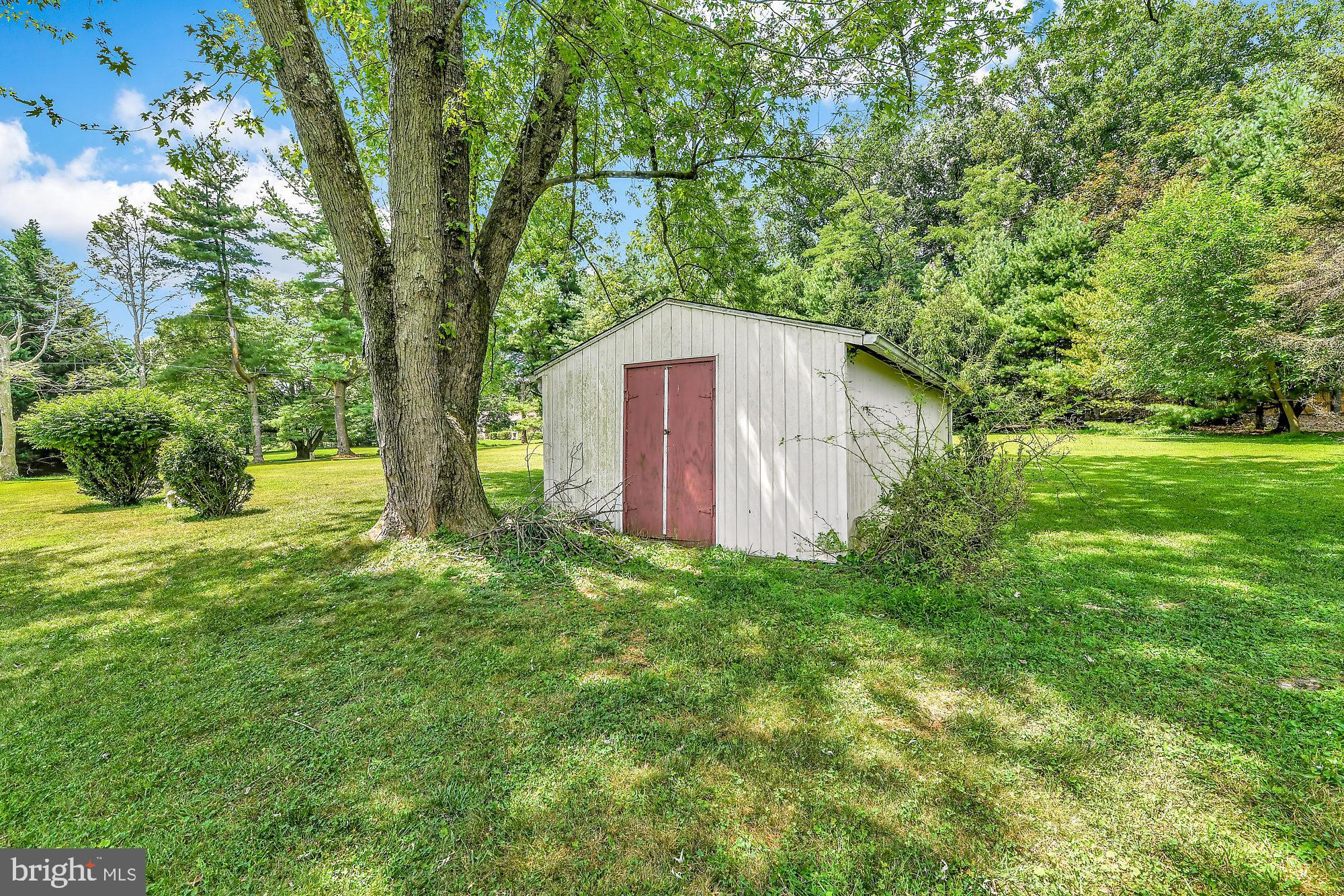 12814 Dover Road Reisterstown, MD 21136 - Photo 23 of 28 Shed