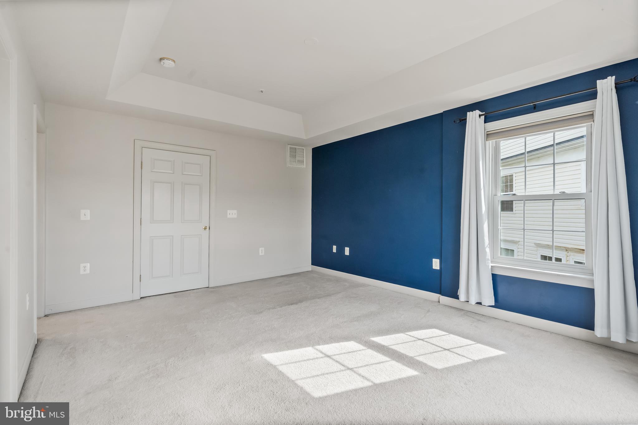 13600 Salk Street, Unit 131 Herndon, VA 20171 - Photo 20 of 34 a view of an empty room