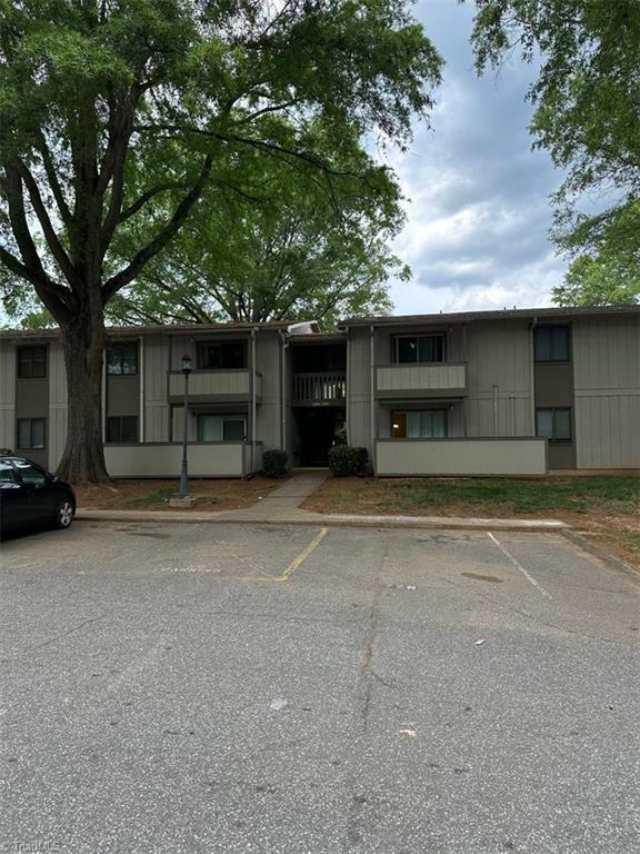 2240 Sunderland Road Winston-Salem, NC 27103 - Photo 2 of 9