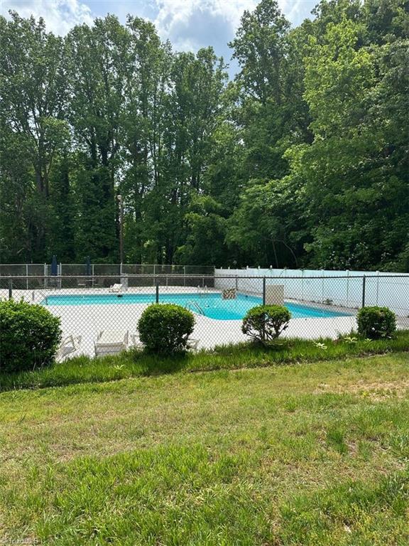 2240 Sunderland Road Winston-Salem, NC 27103 - Photo 3 of 9