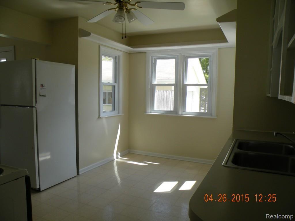 34795 Pratt Road Memphis, MI 48041 - Photo 7 of 21 DSCN8575.jpg