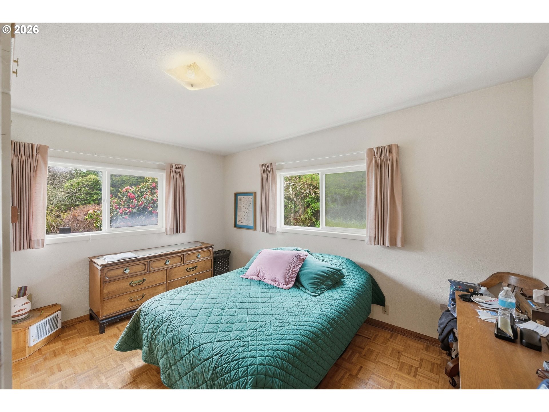 830 Chicago Avenue Southeast Bandon, OR 97411 - Photo 13 of 38