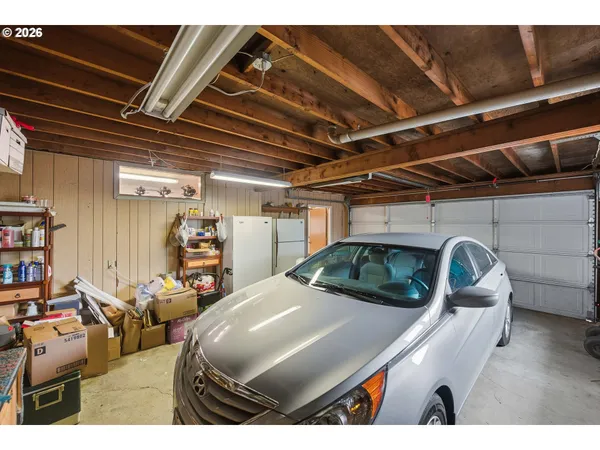 $450,000 | 830 Chicago Avenue Southeast, Bandon, OR 97411